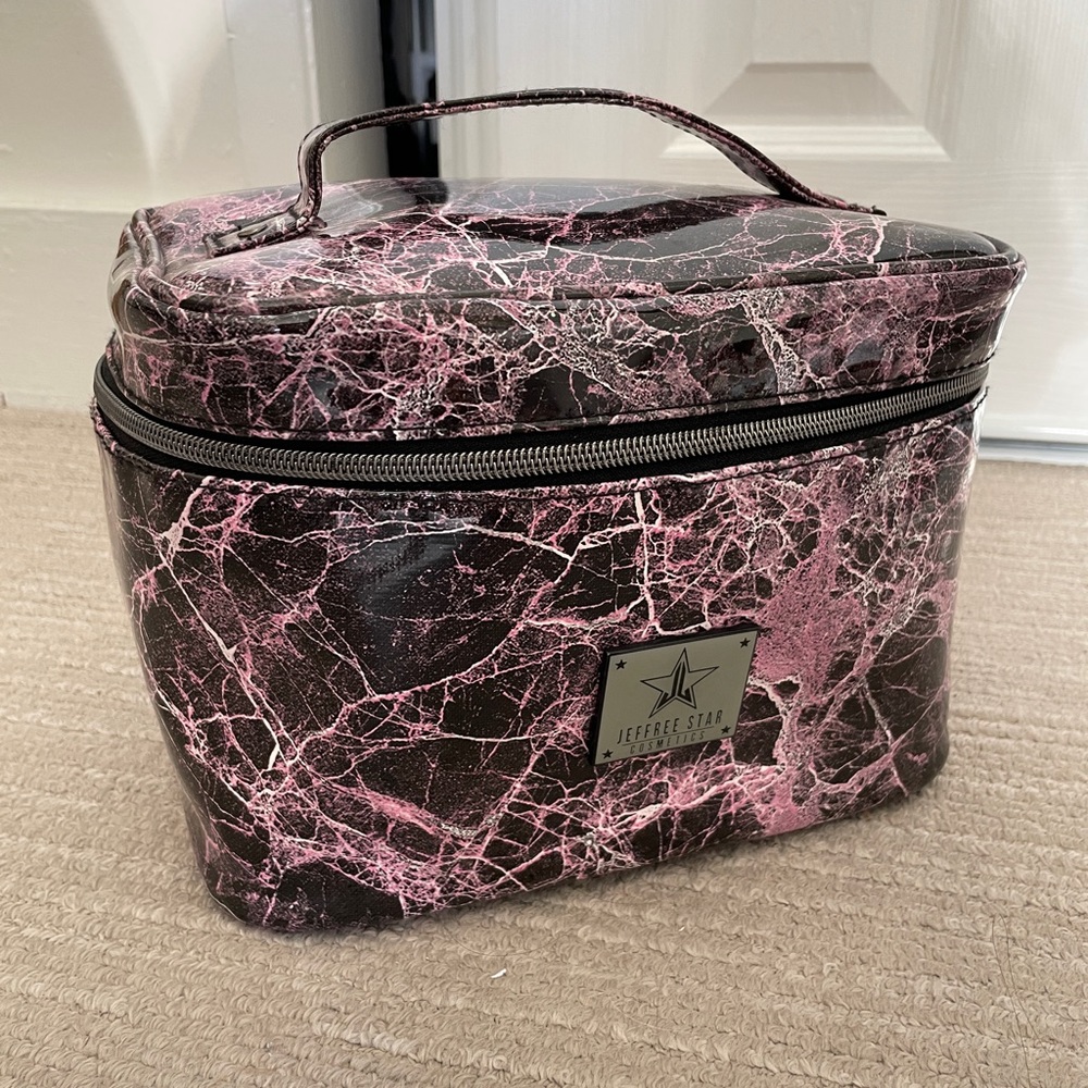 Jeffree Star makeup case